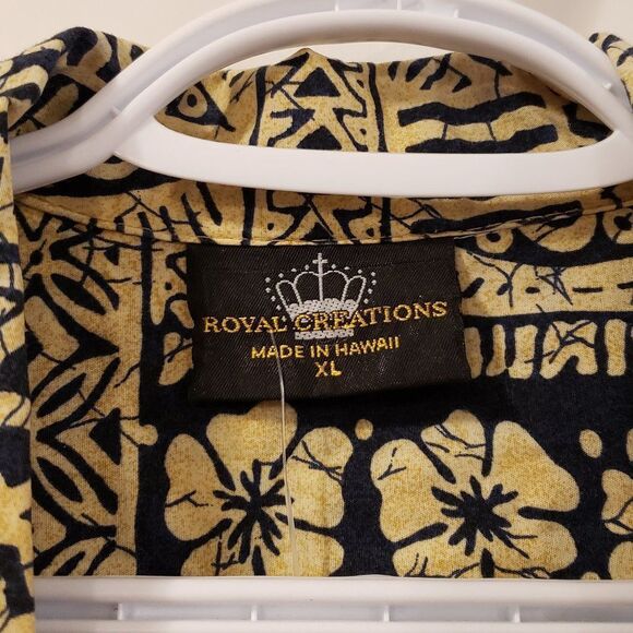 Royal Creation Mens Beige Navy Blue Flowered Short Sleeve Pocket Hawaiian Shirt - Picture 8 of 9